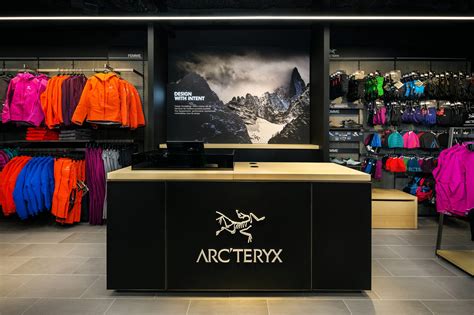Find your nearest Arc'teryx store with our store locator. Discover the latest outdoor apparel and gear, including waterproof jackets and hiking gear, at a location near you.